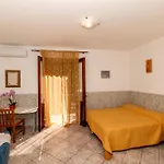 Dream House 3*