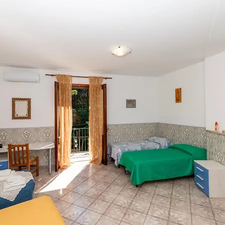 Guest house Dream House 3*