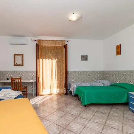 Guest house Dream House 3*